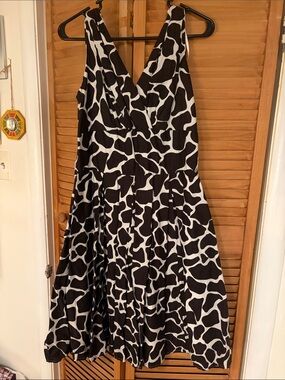 Rabbit Rabbit Rabbit Black and White Giraffe-Print V-Neck Midi Dress